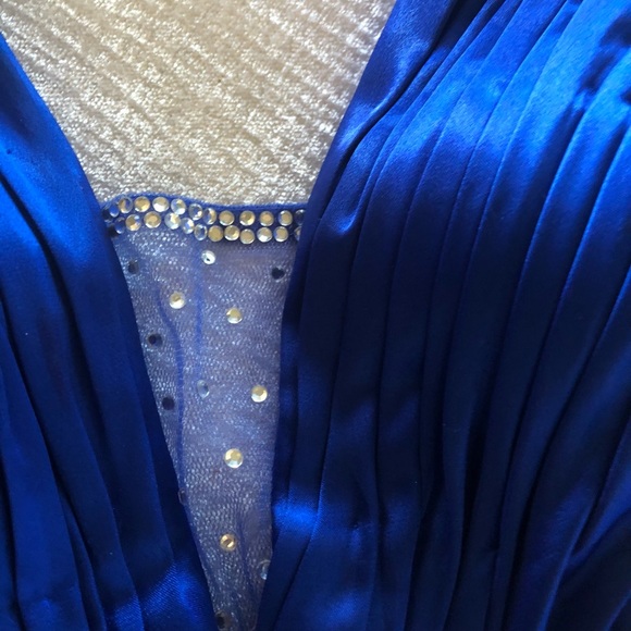 Aspeed Royal Blue Prom Stunner - Picture 5 of 8